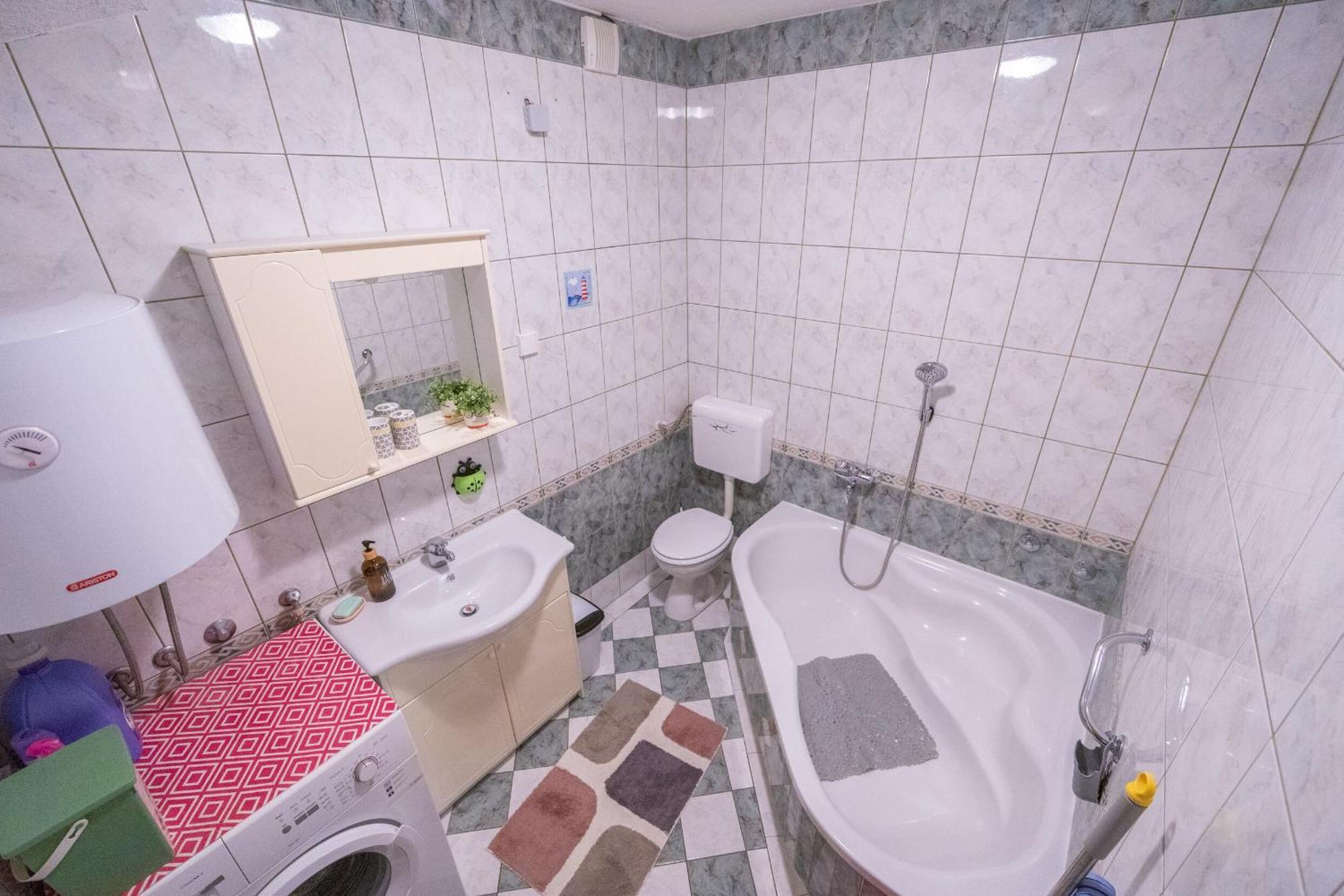 Apartments Tanja Baška Voda Екстериор снимка