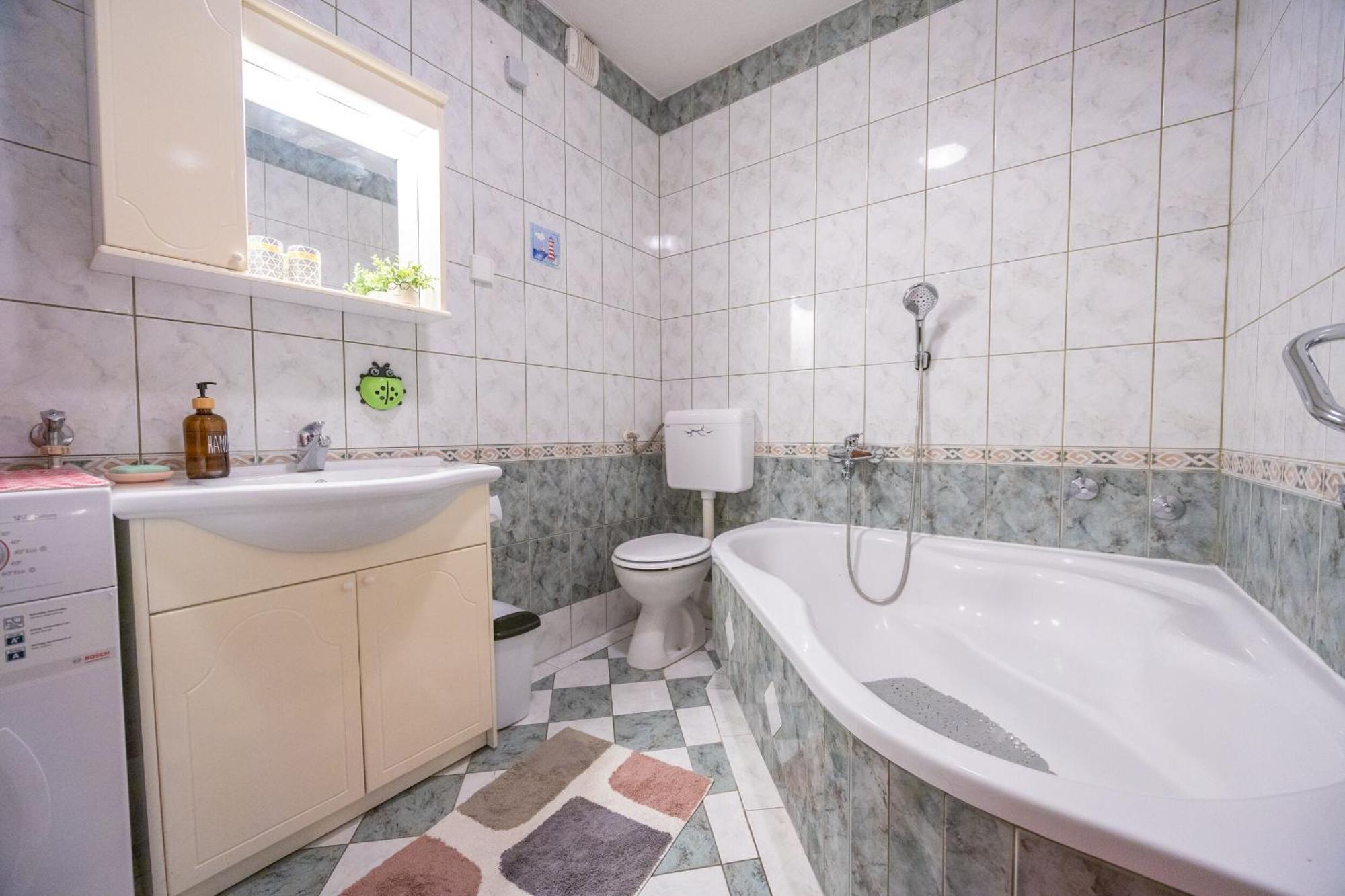 Apartments Tanja Baška Voda Екстериор снимка